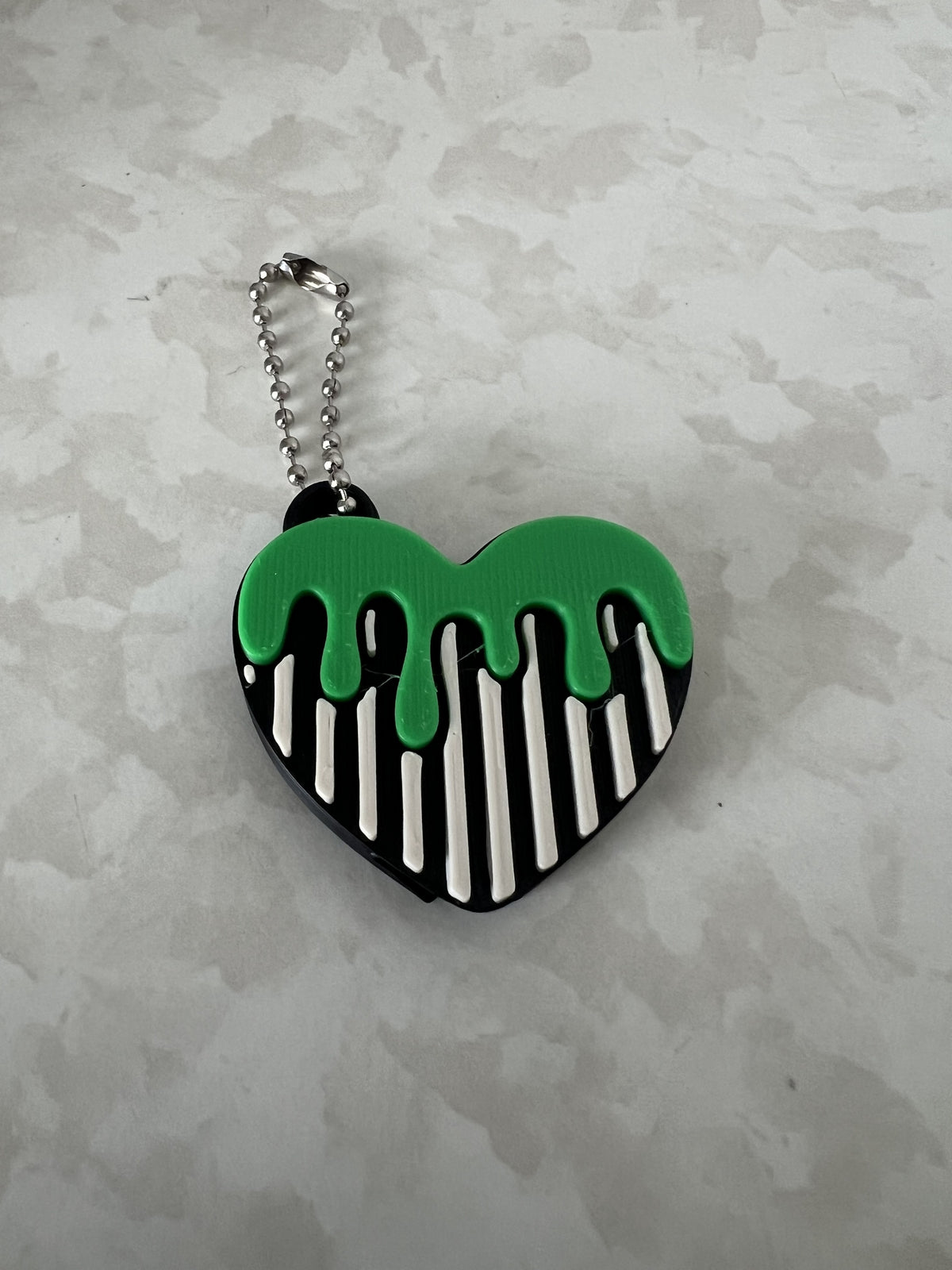 Heart With Green Slim Nail Saver